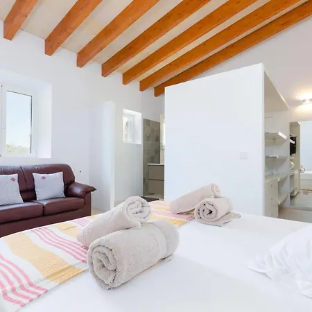 El Paraiso Villa *